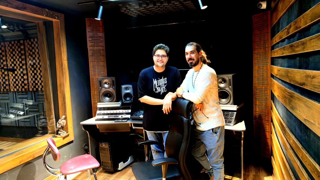 نوازنده گیتار میلاد نودست